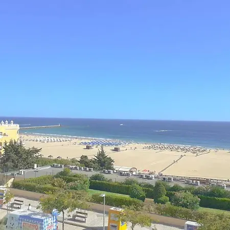 Cozy Beach Front بورتيماو