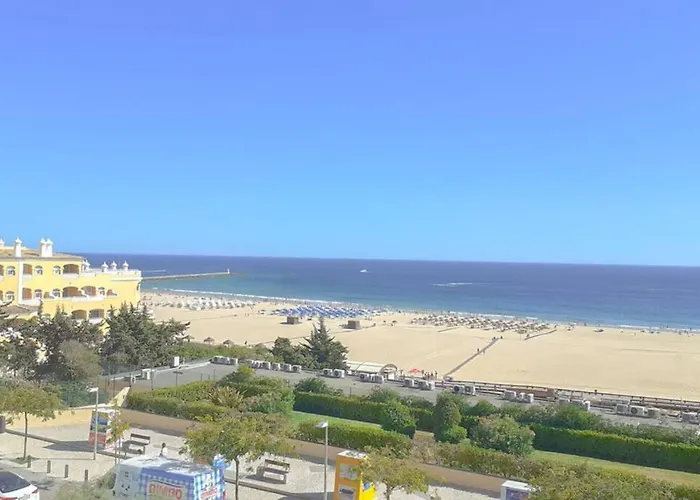 Cozy Beach Front بورتيماو